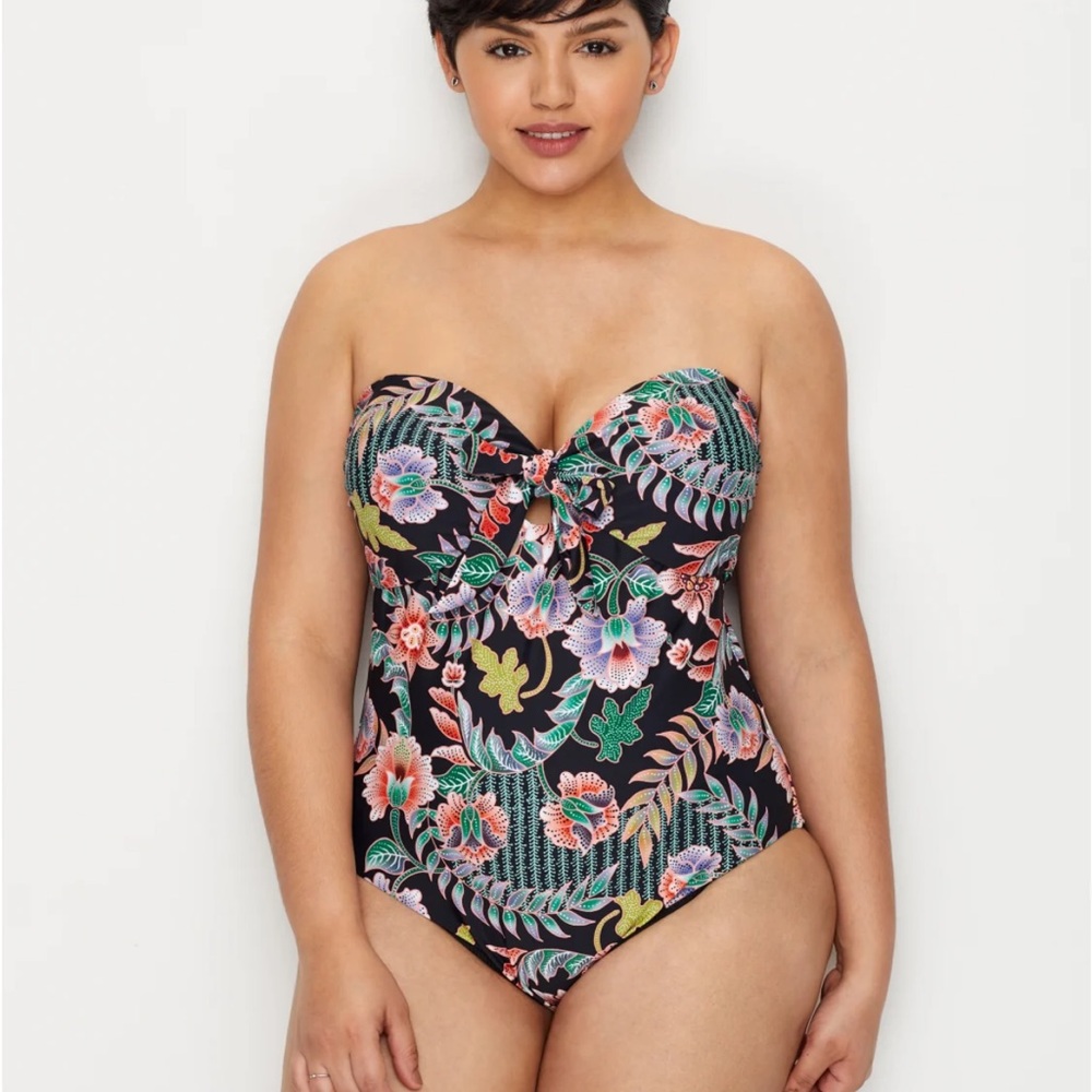 RAISINS CURVE
Indo Bloom Zanzibar Bandeau Underwire One-Piece